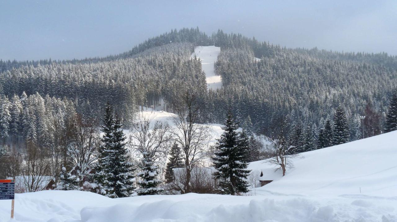 Hotel Galik Velké Karlovice エクステリア 写真